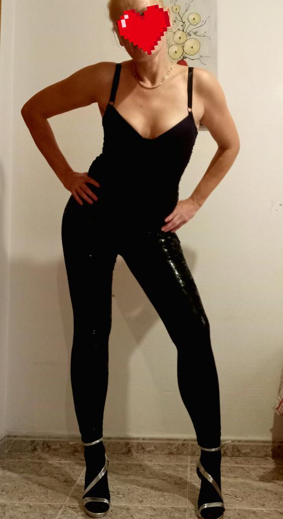 Chica busca chico en Almería: 