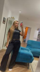 742049548: Chica busca chico en La Coruña