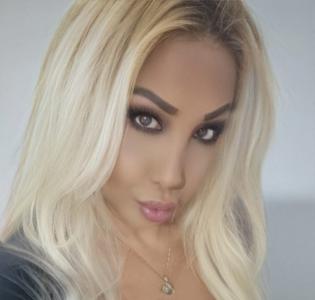 610808068: Chica busca chico en Barcelona