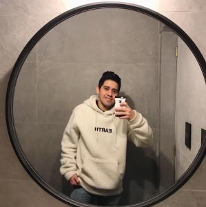 614703200: Chico busca chica en Valladolid