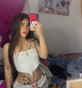 663772437: Chica busca chico en Cádiz