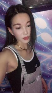 662677707: Chica busca chico en Barcelona