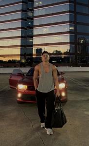 613145814: Chico busca chica en León