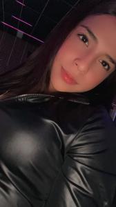 631814311: Chica busca chico en Barcelona
