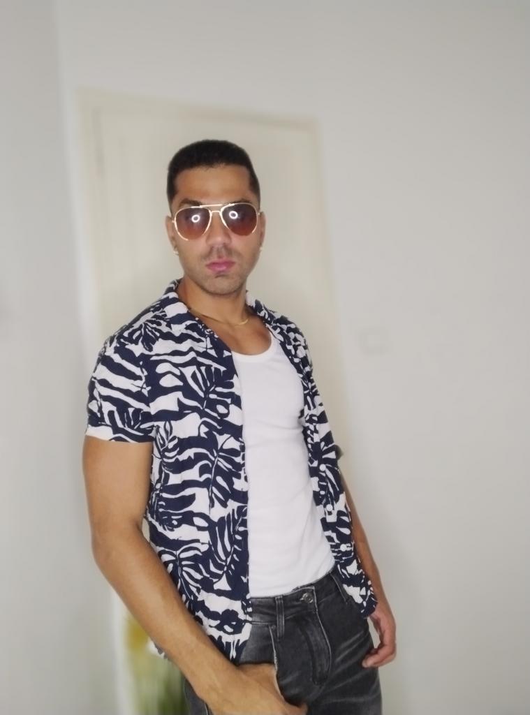 Chico busca chica en Alicante: 