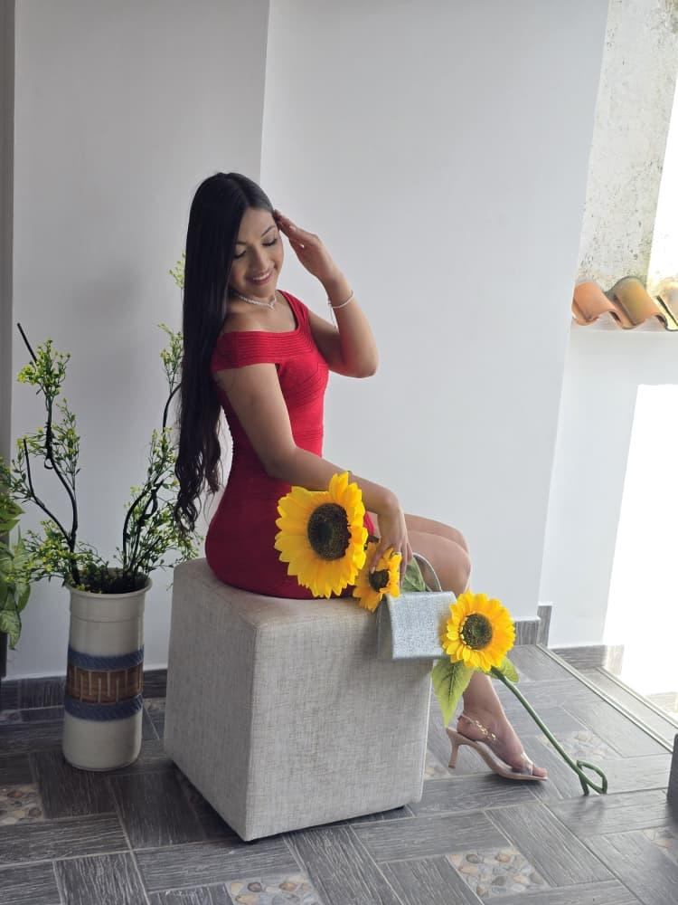 617342424: Chica busca chico en Madrid