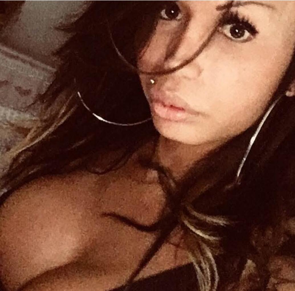 Chica busca chico en Almería: 