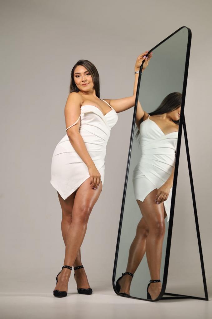 Chica busca chico en Granada: 