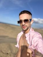 614712906: Chico busca chica en Las Palmas