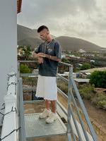 614712906: Chico busca chica en Las Palmas