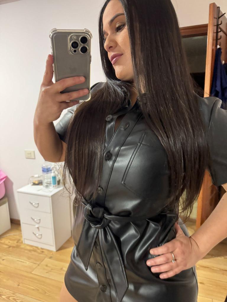 Chica busca chico en Lugo: 