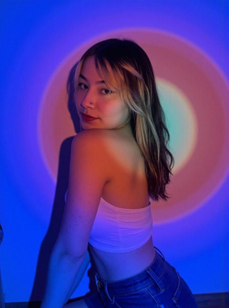 Chica busca chico en Málaga: Chica busca chico