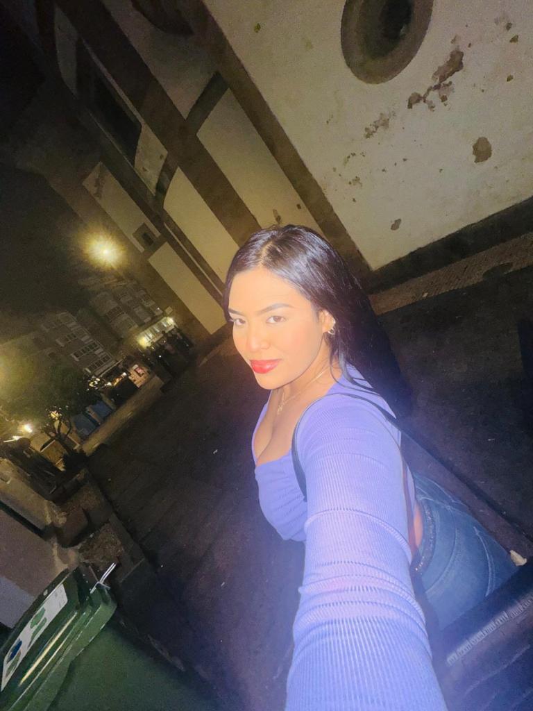 Chica busca chico en Pontevedra: 