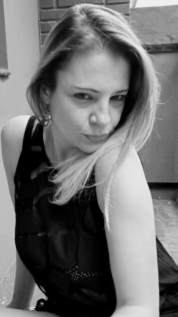 615076198: Chica busca chico en Barcelona