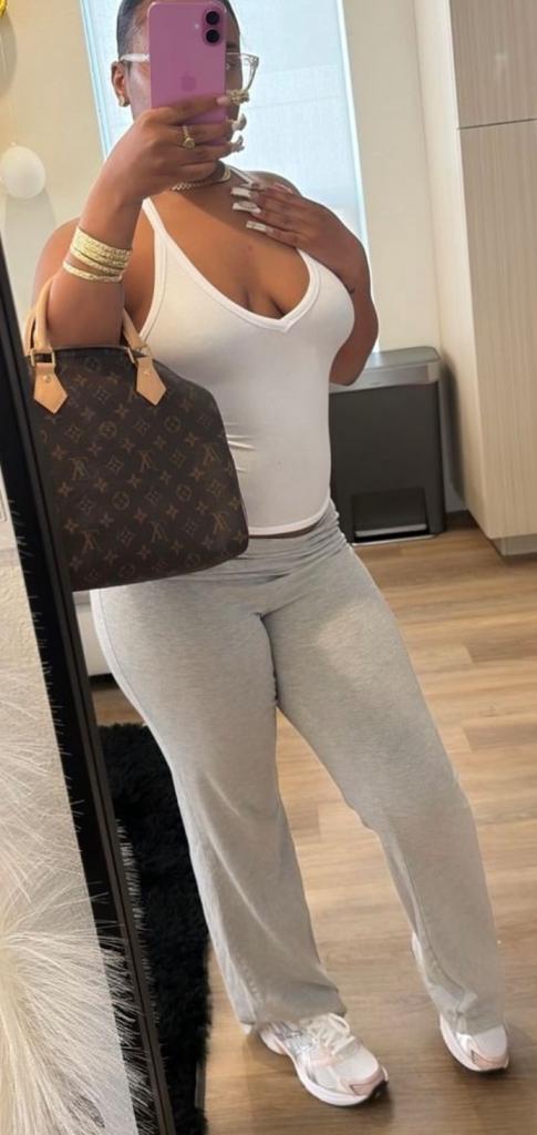 Chica busca chico en Huelva: 