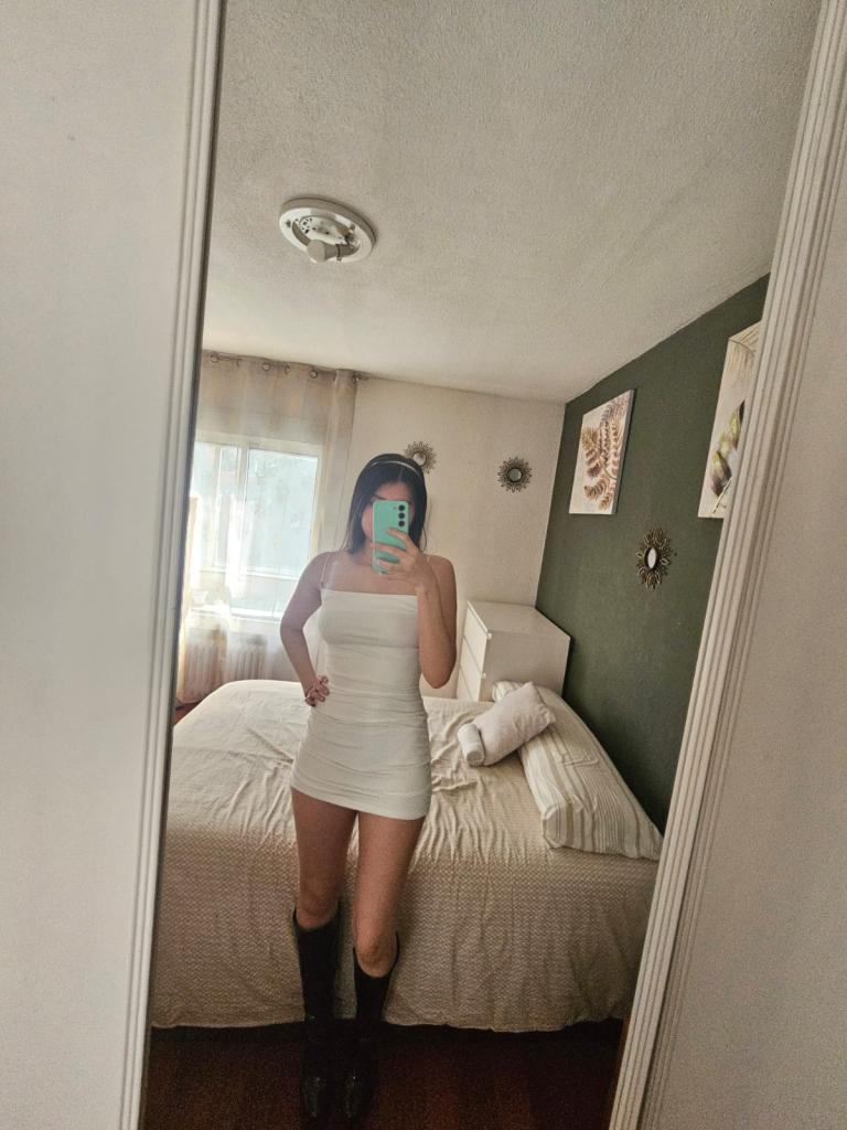 699431875: Chica busca chico en Burgos