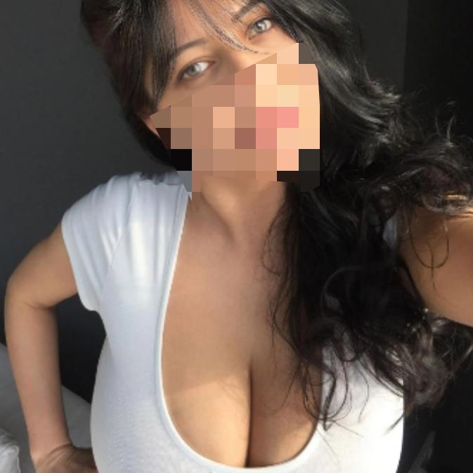 614792839: Chica busca chico en Lérida