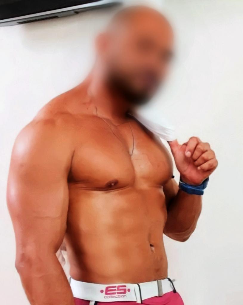 Chico busca chica en Málaga: 