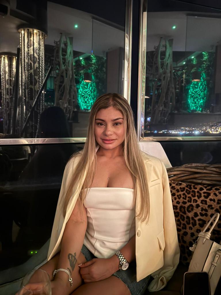 641046260: Chica busca chico en Tenerife