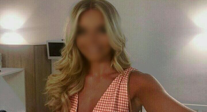 600976356: Chica busca chico en Lugo