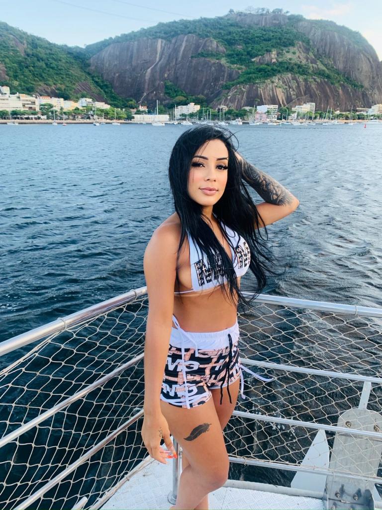 Chica busca chico en Almería: 