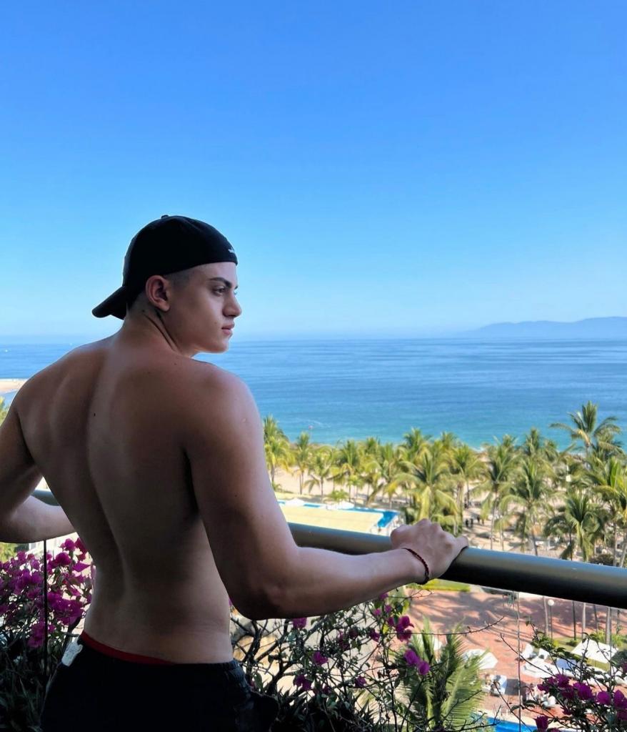 Chico busca chica en Melilla: 