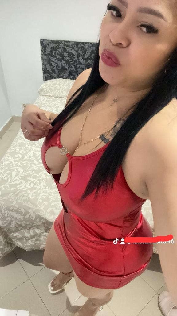 974563641: Chica busca chico en Huesca