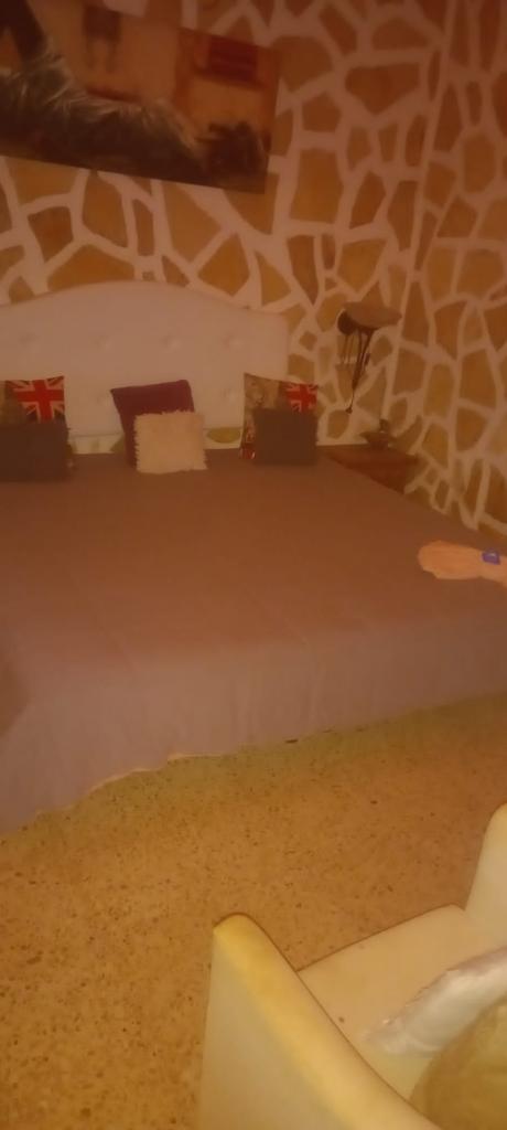 Chica busca chico en Tenerife: 