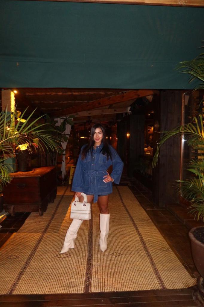 Chica busca chico en Cádiz: 