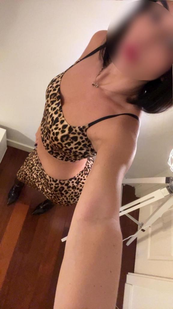 644720357: Chica busca chico en Madrid