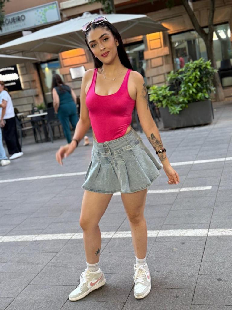 Chica busca chico en Barcelona: 