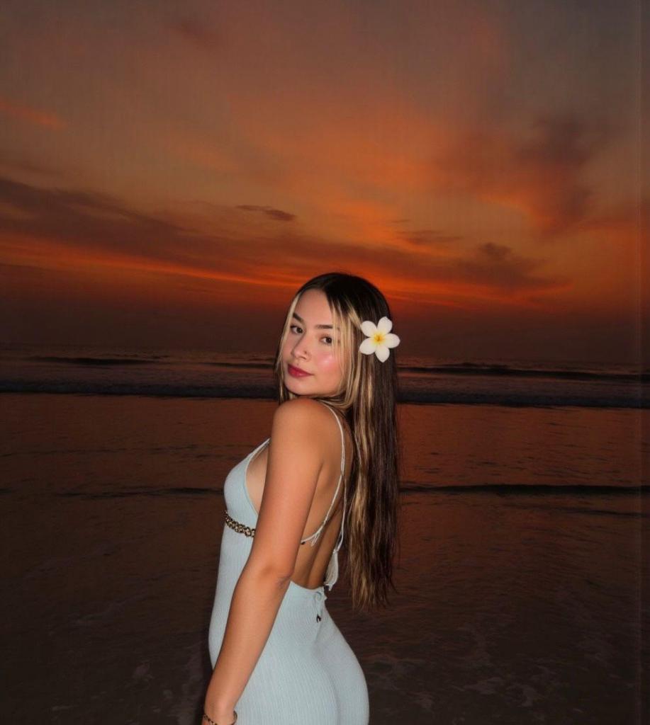 687117871: Chica busca chico en Málaga