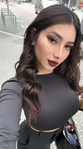 613654550: Chica busca chico en Barcelona