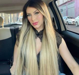 614210813: Chica busca chico en Barcelona