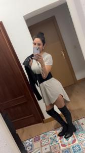 664089670: Chica busca chico en Madrid
