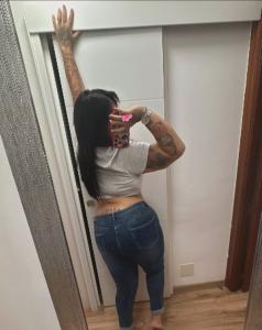 643479341: Chica busca chico en Cáceres