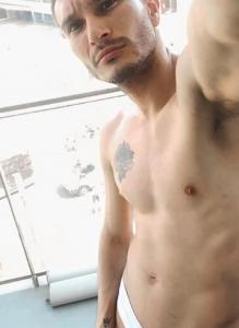 672010301: Chico busca chica en Madrid