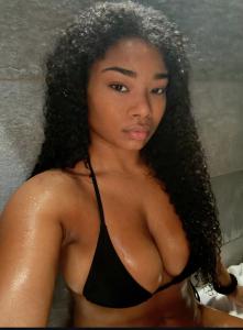 641613212: Chica busca chico en Cantabria