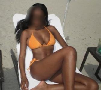 632273467: Chica busca chico en Barcelona