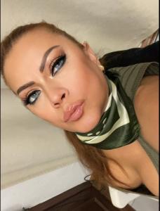 662292278: Chica busca chico en Málaga