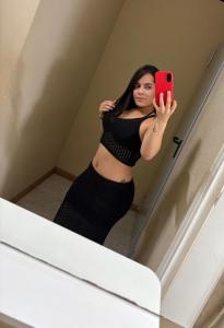 689855644: Chica busca chico en Barcelona