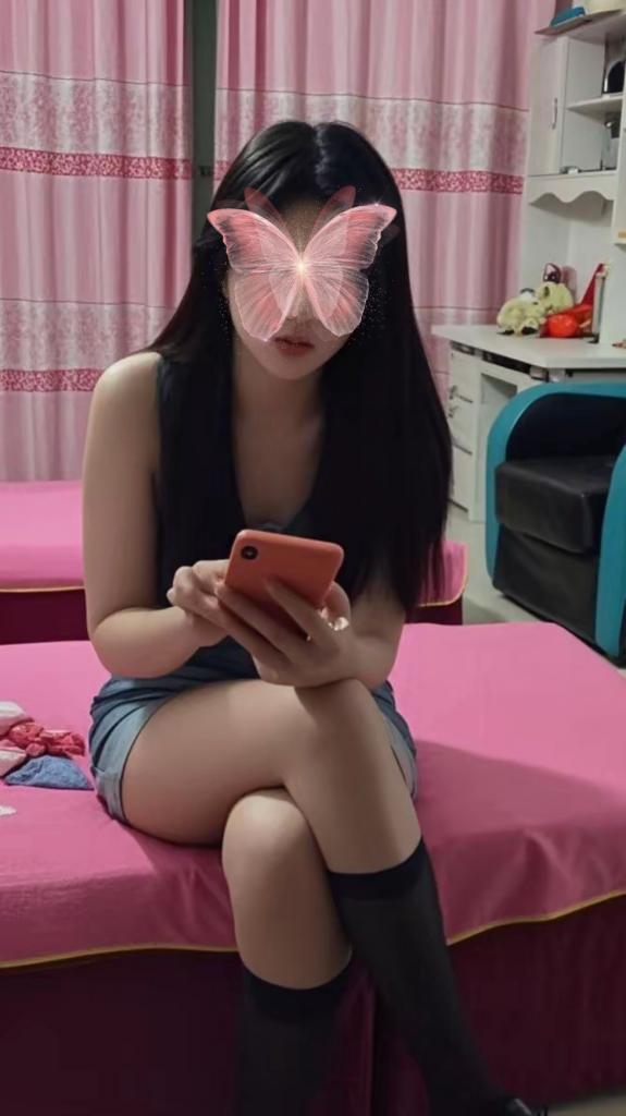 635353598: Chica busca chico en Valencia