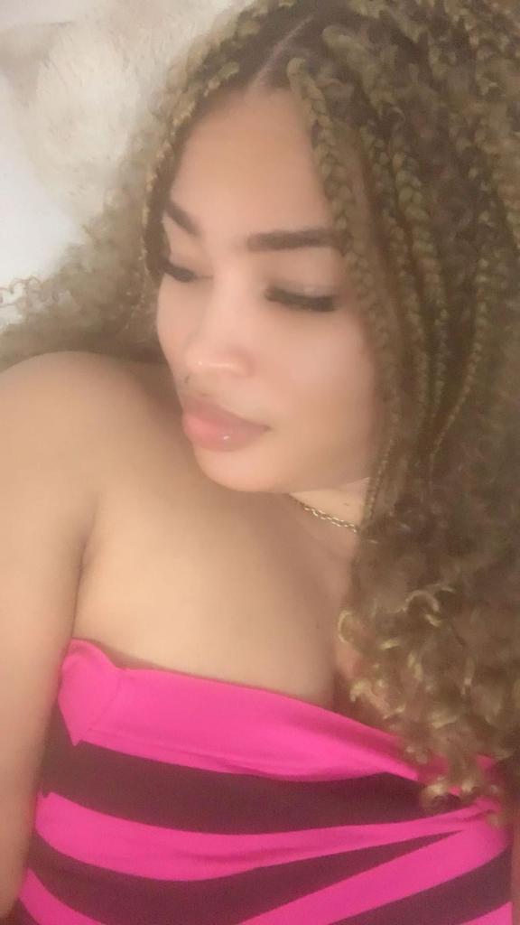 627485015: Chica busca chico en Barcelona