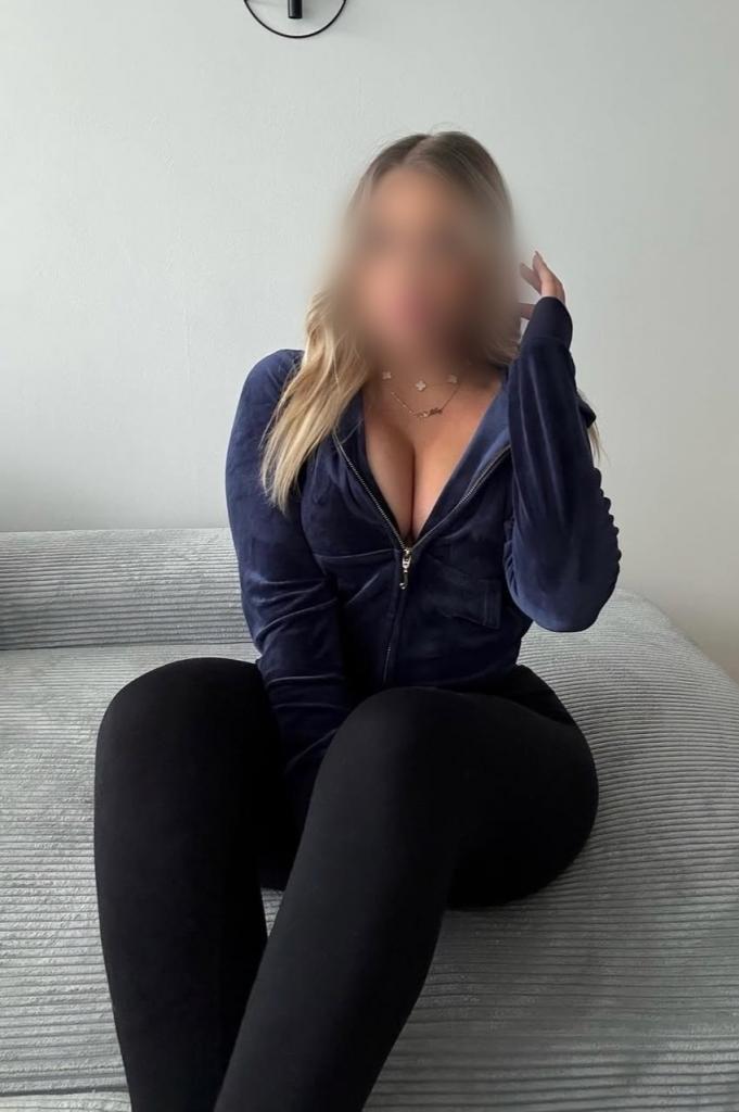 672962132: Chica busca chico en Madrid