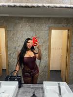 658669627: Chica busca chico en Barcelona