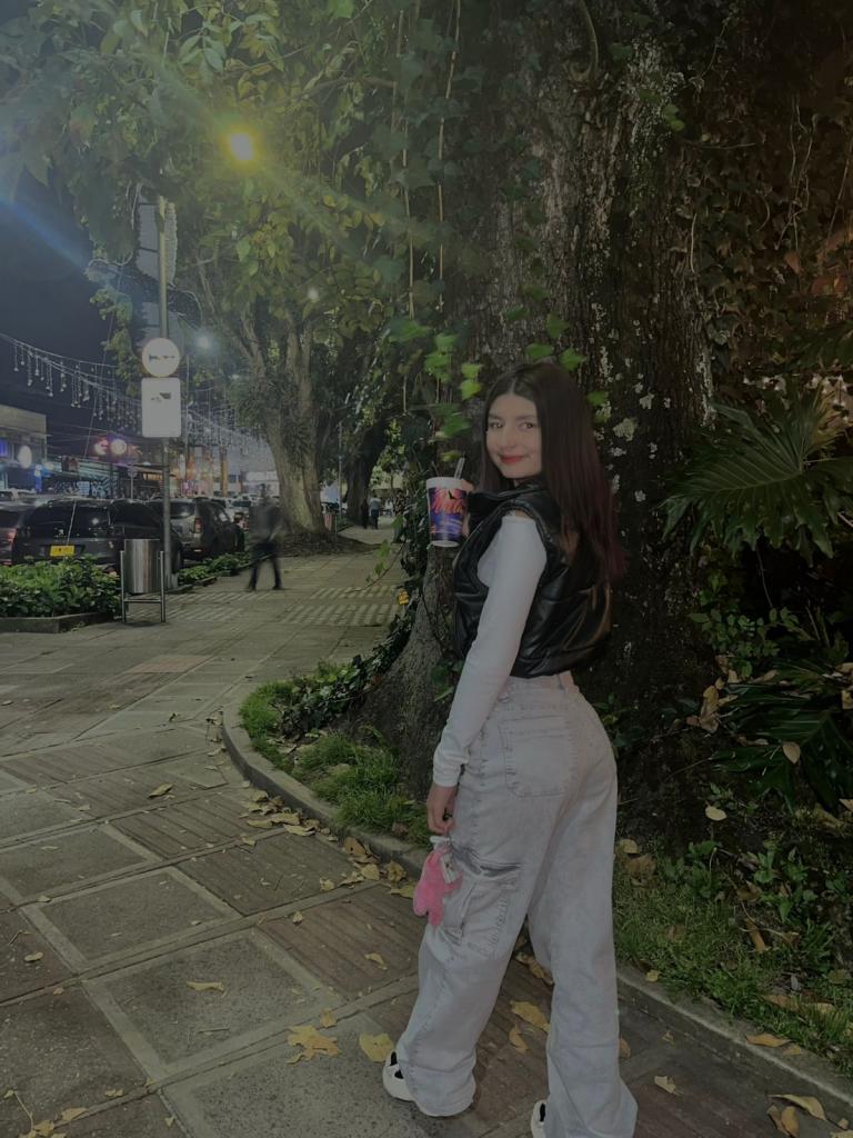 Chica busca chico en Asturias: 