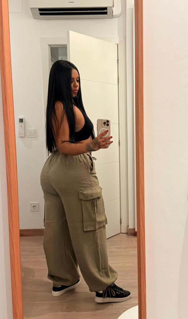 Chica busca chico en Almería: 