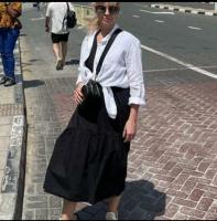 643049412: Chica busca chico en Granada