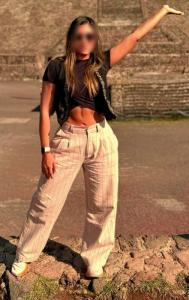 611221421: Chica busca chico en La Coruña