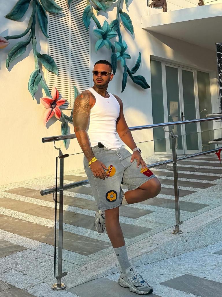 Chico busca chica en Sevilla: 